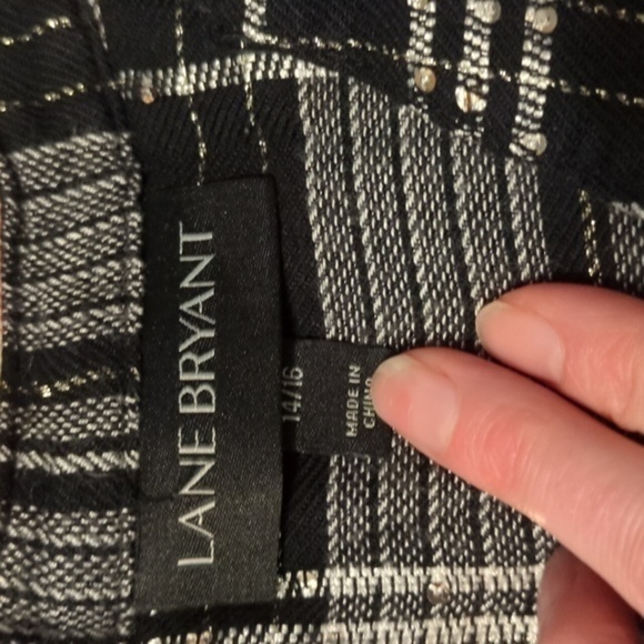 Lane Bryant Black/Silver Half Button Up Top Back Ruffle - Picture 3 of 5